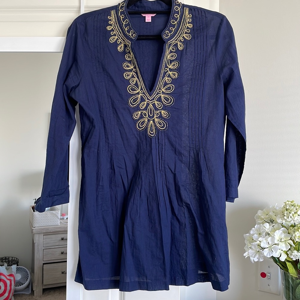 Lilly Pulitzer navy tunic size M